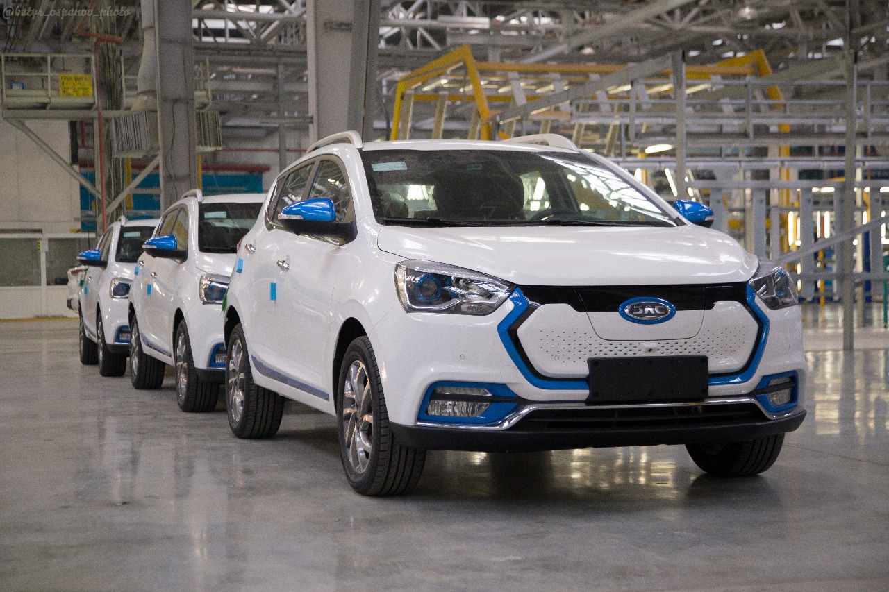 JAC приобретает крупный пакет акций казахстанского автопроизводителя Allur Group